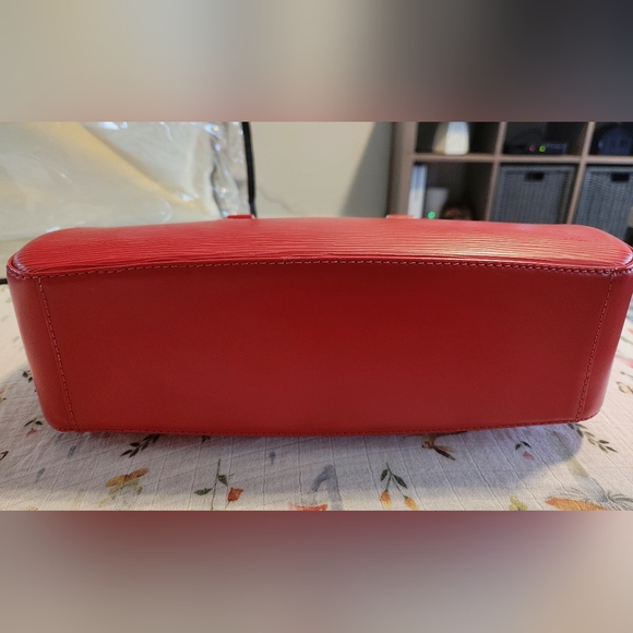 Authentic Louis Vuitton epi Jasmin red handbag - Picture 6 of 9